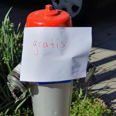 Gratis Hydrant (mitnehmen schwierig) - Leserfoto: Hansjürg Oesch / 51 / 2024
