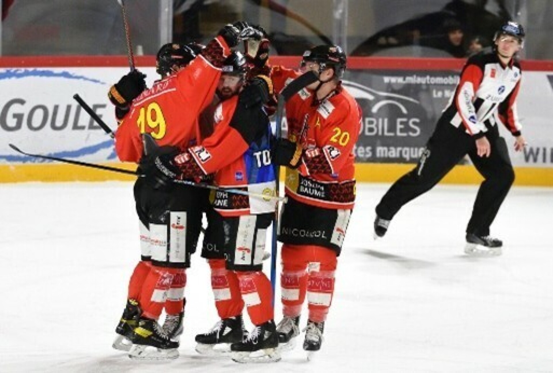 PIKES verpassen Sensation - Das Bild wird blockiert. – Möglicherweise durch einen aktiven Adblocker.