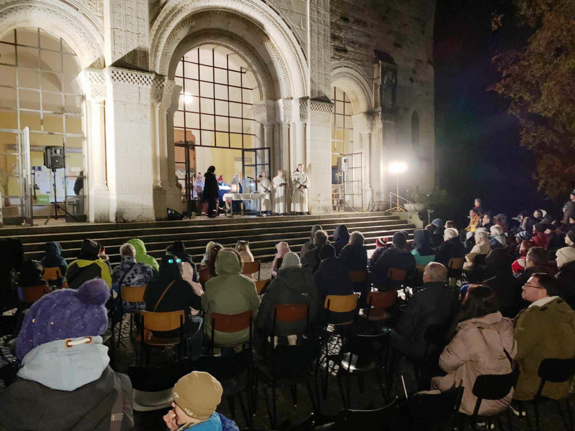 Sankt-Martins-Feier mit Laternenumzug