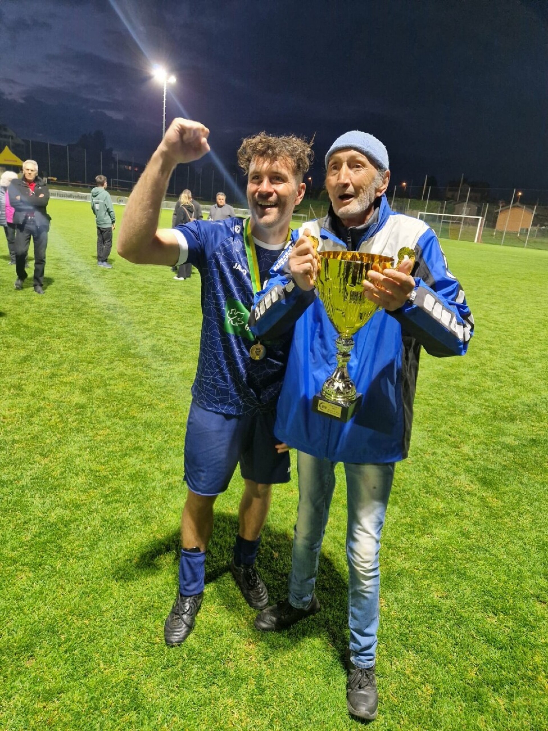 Die FCR-Goldjungs sind Cup-Sieger 2025