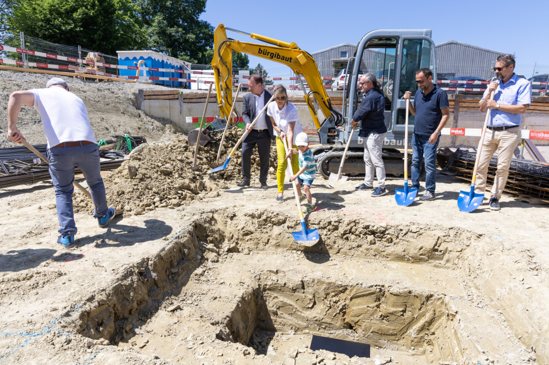 Wohnen im «Mittliszelg» – feierliche Grundsteinlegung