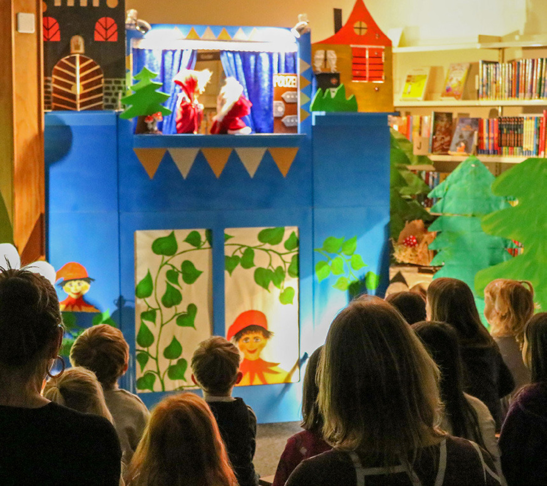 BiblioWeekend: Eingetaucht in die Kasperli-Theaterwelt - Das Bild wird blockiert. – Möglicherweise durch einen aktiven Adblocker.