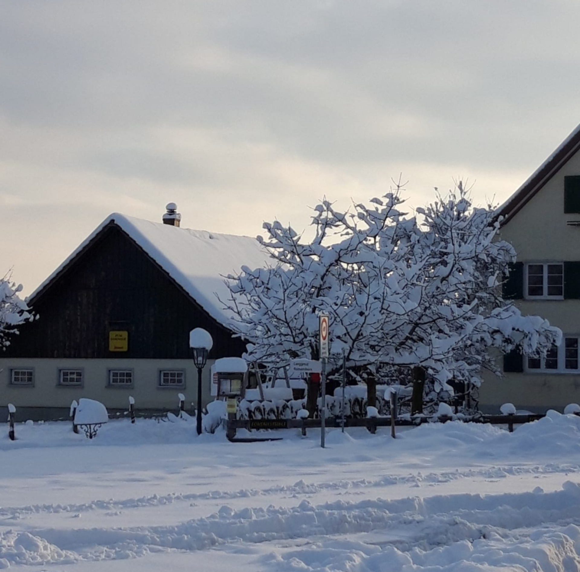 Gastwirtschaft «Zum Dornhof» - Das Bild wird blockiert. – Möglicherweise durch einen aktiven Adblocker.