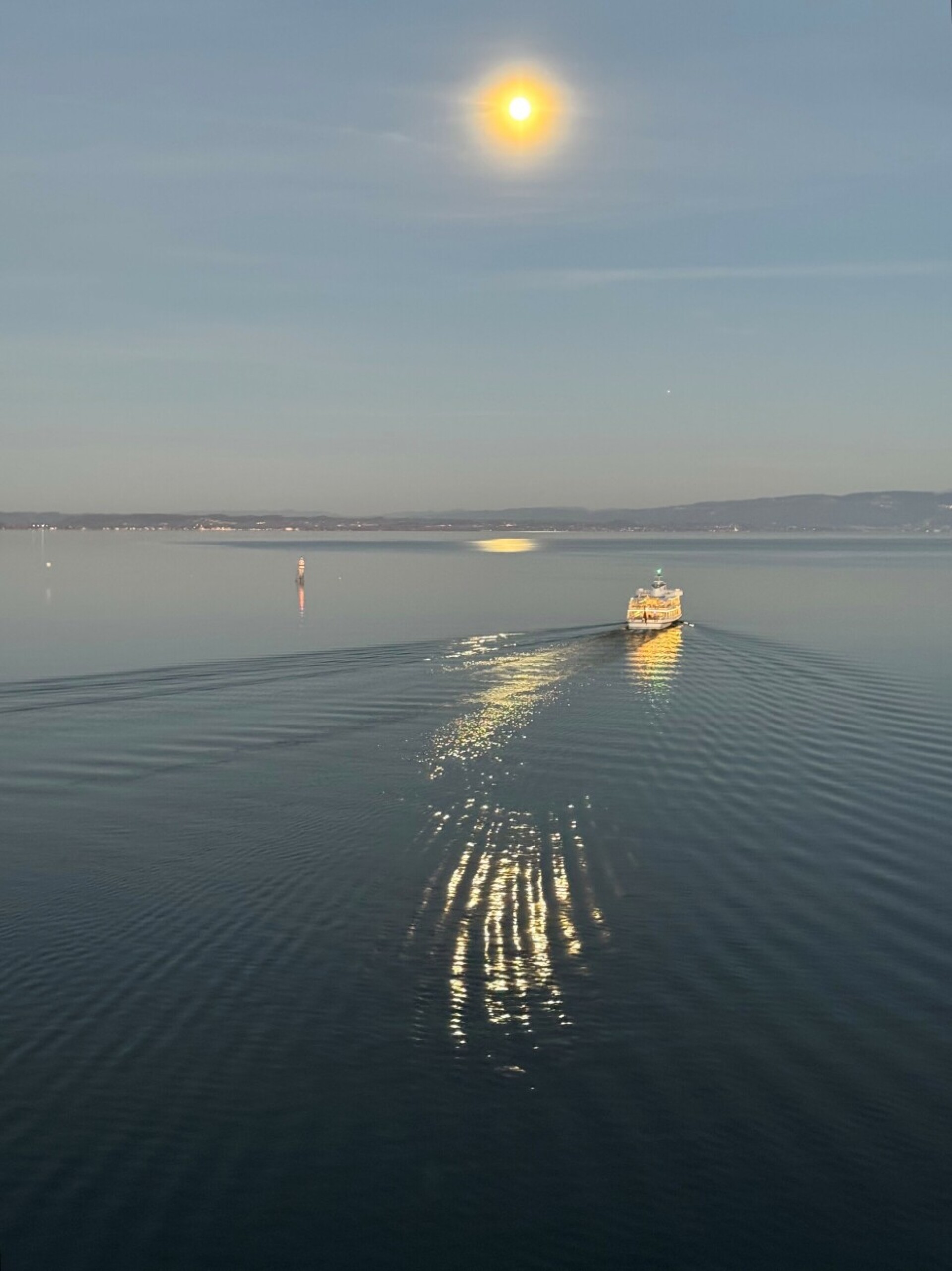 Supermond - Das Bild wird blockiert. – Möglicherweise durch einen aktiven Adblocker.