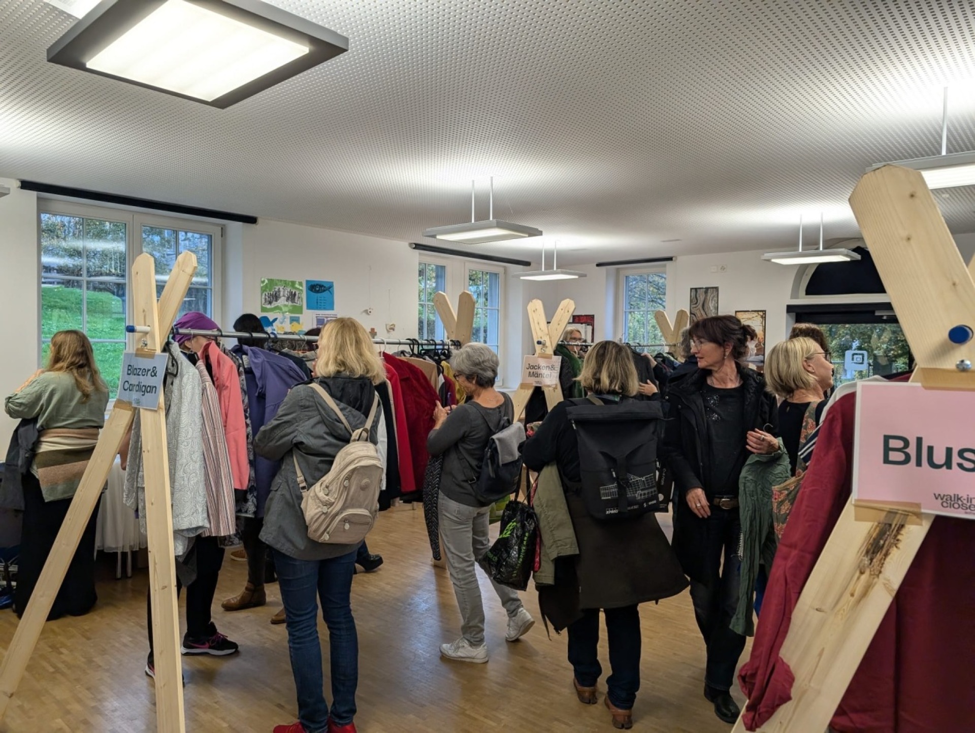 Kleider tauschen statt kaufen - Das Bild wird blockiert. – Möglicherweise durch einen aktiven Adblocker.