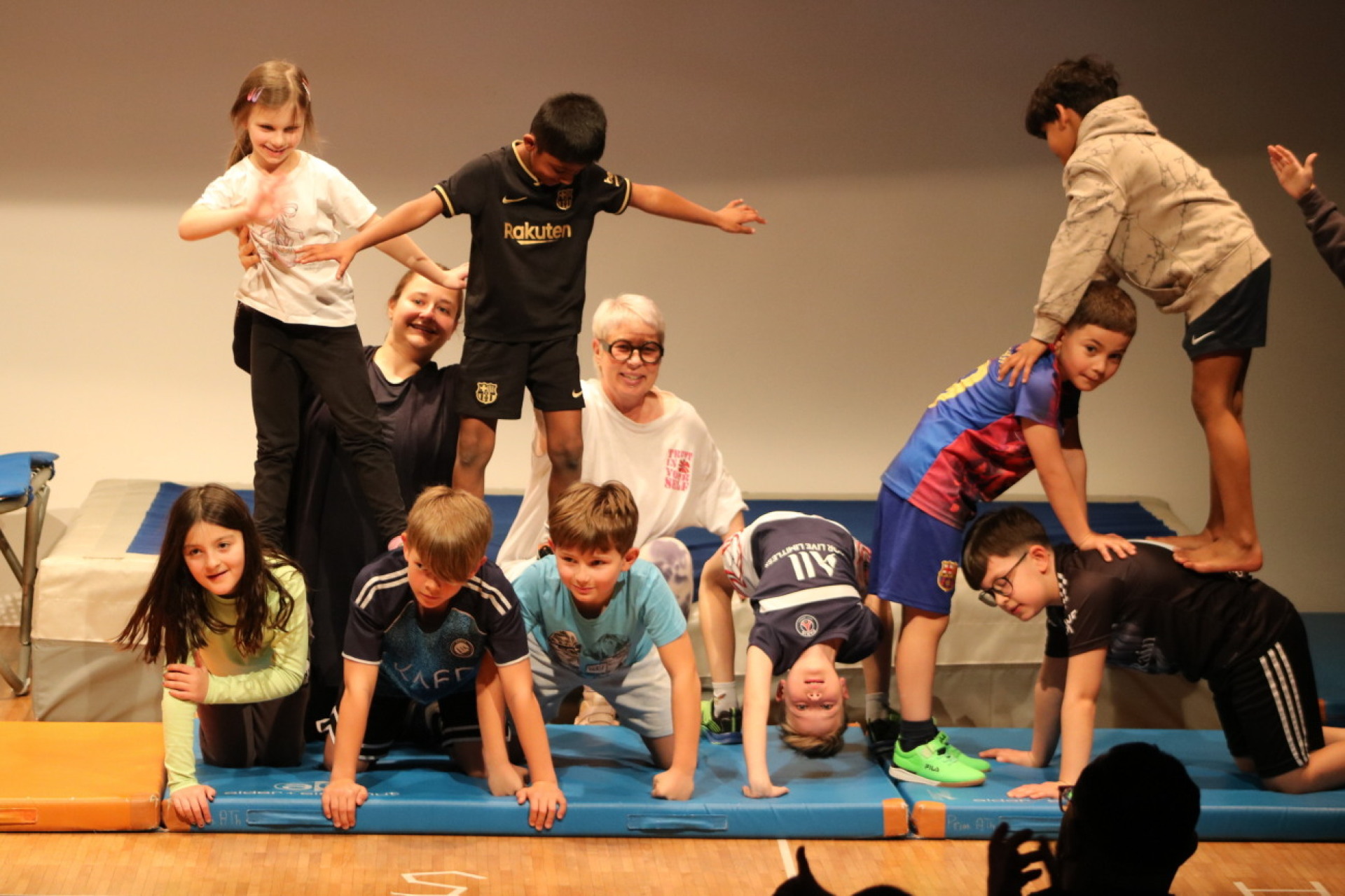 Mit Freude Talent(e) gezeigt - Das Bild wird blockiert. – Möglicherweise durch einen aktiven Adblocker.