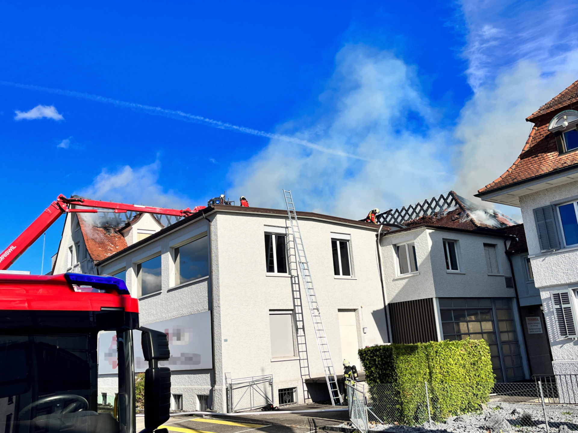 Beim Brand wurde niemand verletzt, der Sachschaden beträgt mehrere hunderttausend Franken.  Foto: Kantonspolizei Thurgau