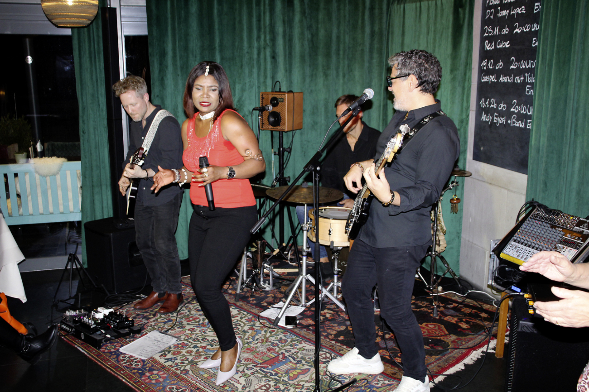 Ganz da sein, mit Liebe und Energie - Das Bild wird blockiert. – Möglicherweise durch einen aktiven Adblocker.