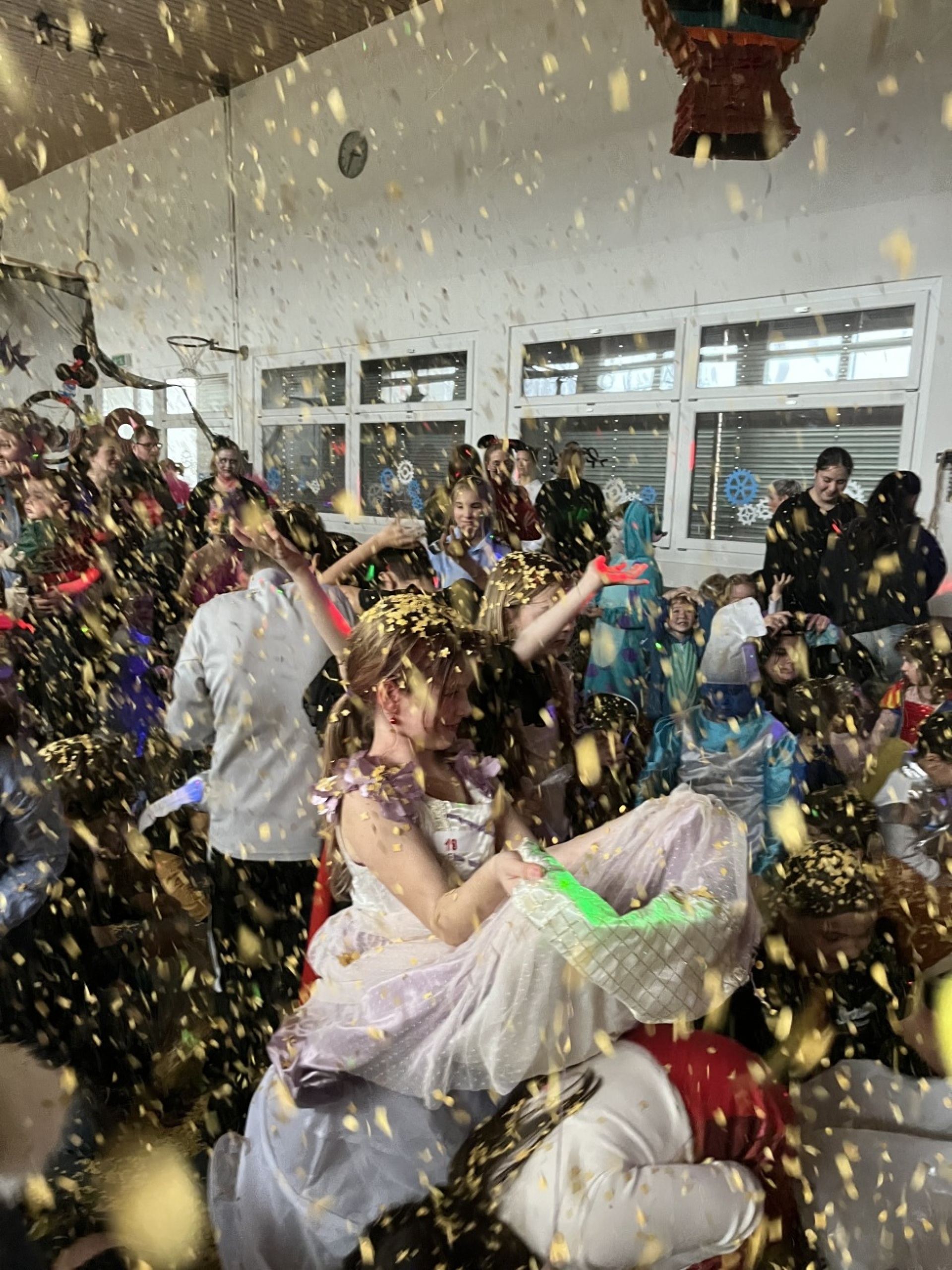 Cartoonzauber am Kindermaskenball - Das Bild wird blockiert. – Möglicherweise durch einen aktiven Adblocker.