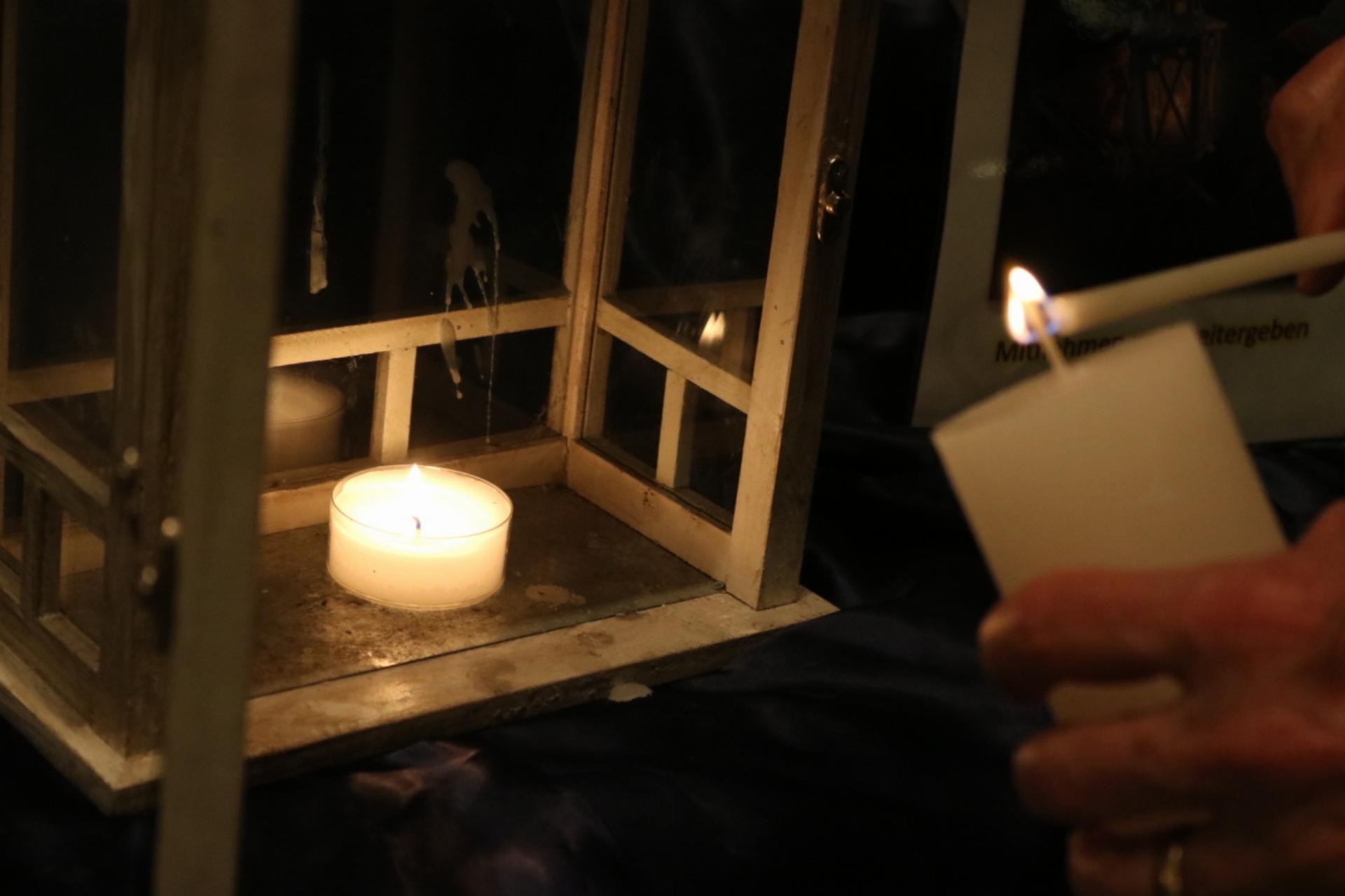 Friedenslicht weitergeben - Das Bild wird blockiert. – Möglicherweise durch einen aktiven Adblocker.