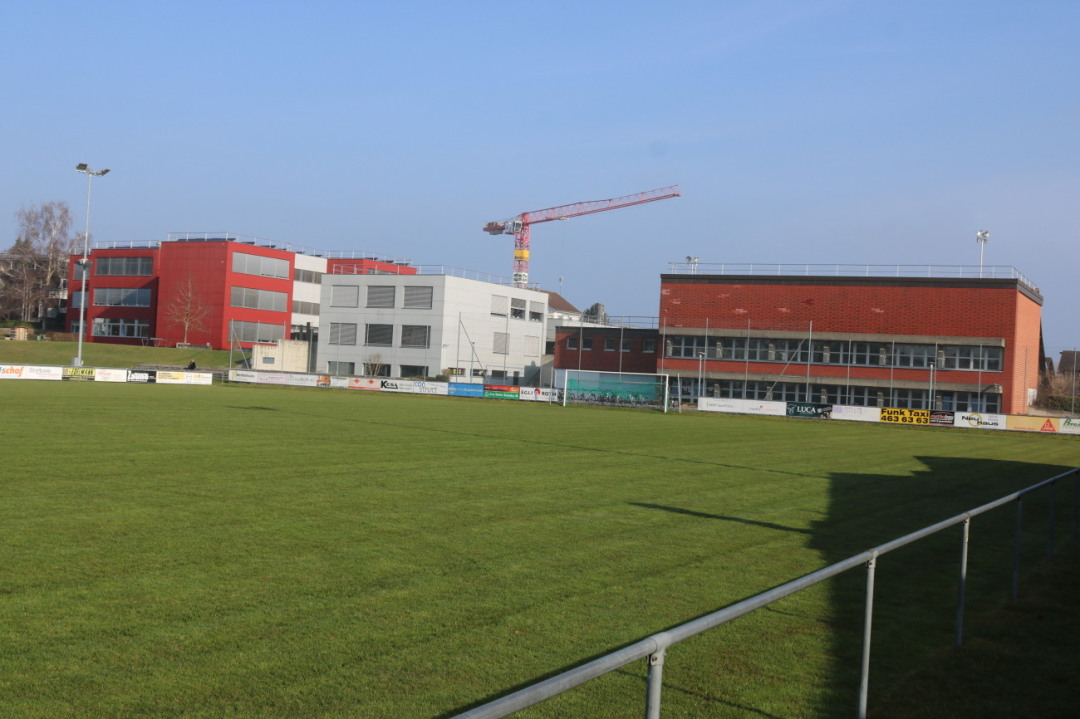 Auf dem Dach der Reckholdern-Turnhalle wurde unlängst die neueste Anlage in Betrieb genommen. Auf dem Dach der Reckholdern-Turnhalle wurde unlängst die neueste Anlage in Betrieb genommen.