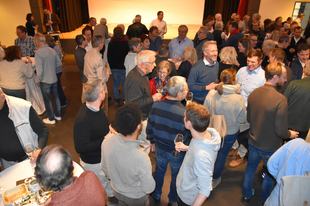 Gäste im Gespräch. Gäste im Gespräch.