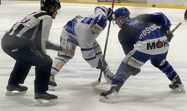 Die PIKES holen einen Punkt im Heimspiel gegen den EHC Bülach. Foto: Hansruedi Vonmoos