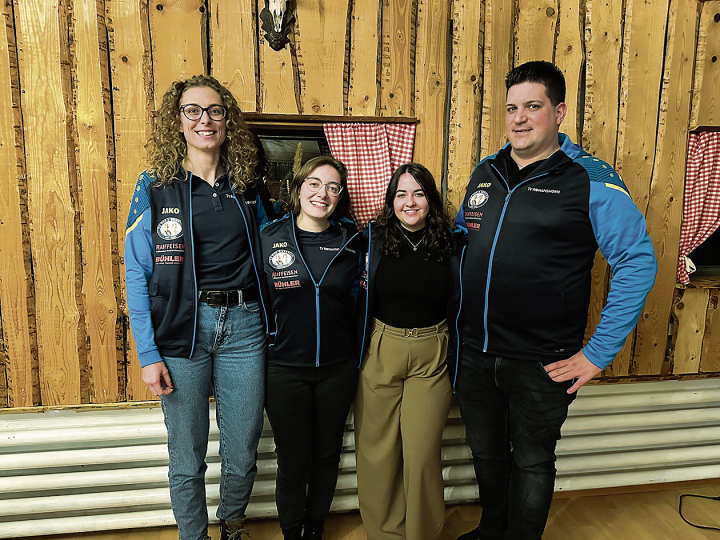 Der neue Vorstand (v. l.): Fabienne Imhof, Leonie Goldinger, Jennifer Gemperle und Florian Blattner. Foto: TV Romanshorn