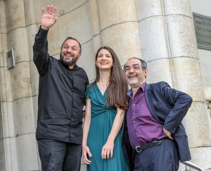 Von links: Gurgen Kakoyan (Klarinette), Tabea Frei (Violine) und Paolo d’Angelo (Akkordeon). Foto: ©Tabea Frei Von links: Gurgen Kakoyan (Klarinette), Tabea Frei (Violine) und Paolo d’Angelo (Akkordeon). Foto: ©Tabea Frei