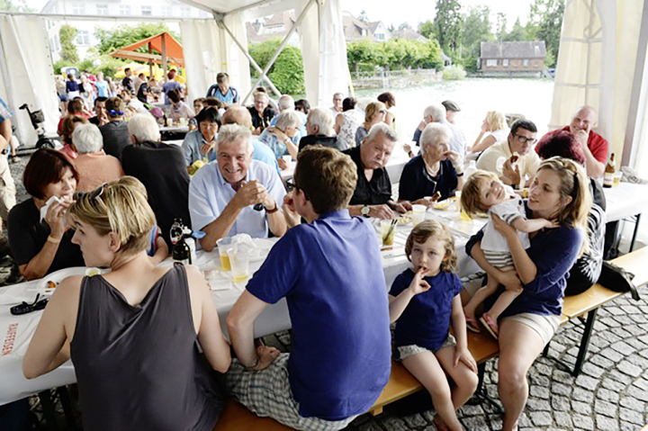 Dorffest Uttwil – ein Fest für alle, wo man sich gerne trifft. Foto: zVg. Verein Dorffest Uttwil