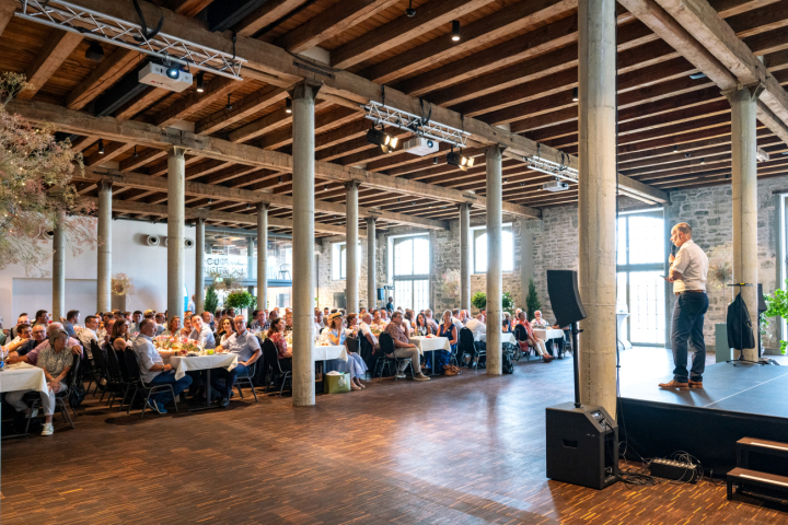 Die gediegene Feier zum 100-Jahr-Jubiläum des EIT.thurgau ging im historischen Kornhaus in Romanshorn über die Bühne. Fotos: Kirsten Oertle, Matzingen