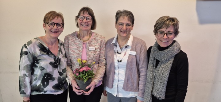 Der neue Vorstand (v. l.): Martina Ströbele, Yasmine Dönni, Susanne Lehner, Monika Anthenien. Es fehlt Edith Gründler. Foto: Frauengemeinschaft Romanshorn