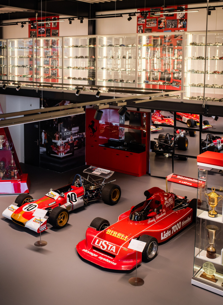 Der Autobau lockt am Oberthurgauer Museumstag in den «Clay Regazzoni Honor Room». Foto: zVg.