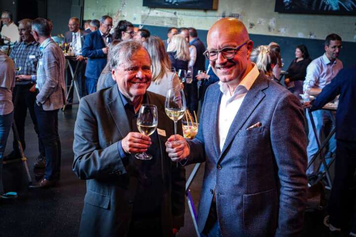 Amtierender Präsident Werner Fritschi (links) mit Nachfolger Rolf Müller. Foto: Thurgau Tourismus