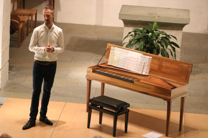 Jermaine Sprosse begeisterte im Rahmen der klangreich-Reihe mit einem Bach-Abend in der Alten Kirche. Fotos: Markus Bösch