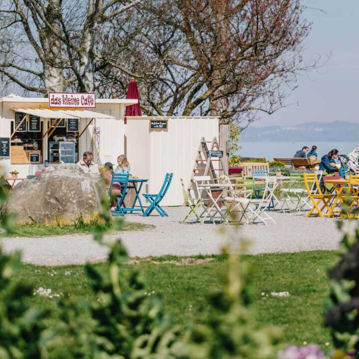 Während acht Jahren ein beliebter Treffpunkt am See – das kleine Cafe, das jetzt schliesst. Foto: Markus Bösch