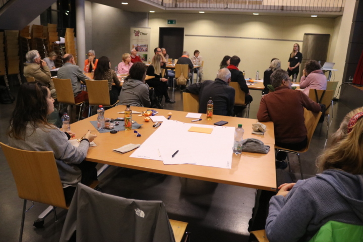 Intensive Diskussionen zum Thema «solidarisches Handeln sichtbar machen». Fotos: Markus Bösch Intensive Diskussionen zum Thema «solidarisches Handeln sichtbar machen». Fotos: Markus Bösch