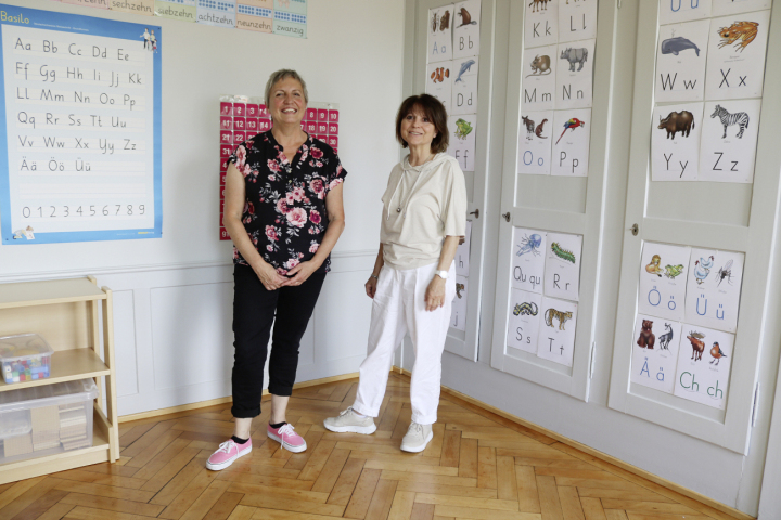 Schulische Heilpädagoginnen der ersten Stunde (von links): Marisa Brunetti und Beatrice Klaus. Foto: Markus Bösch