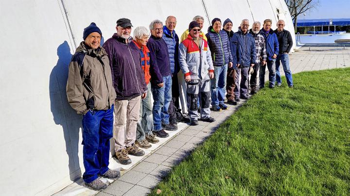 Die freiwilligen Helfer des Rückbaus des Winterwassers 2023, dank deren 565 Arbeitsstunden ein Betrieb des Winterwassers überhaupt erst möglich ist. Foto: Winterwasser Oberthurgau