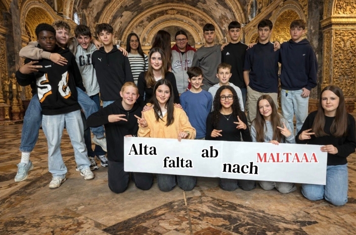 Die Klasse 2cE aus Romanshorn hofft auf viele Stimmen. Foto: zVg. Die Klasse 2cE aus Romanshorn hofft auf viele Stimmen. Foto: zVg.