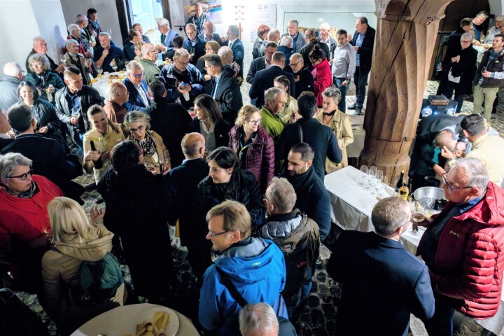 Der Einladung zum Apéro und zum Austausch folgten zahlreiche Personen. Foto: zVg. Staatskanzlei Kanton Thurgau 