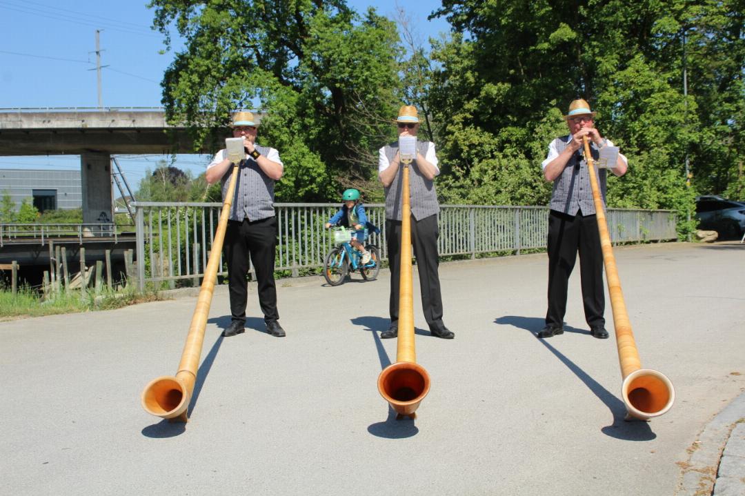 das Alphorntrio Salmsach umrahmten den Anlass musikalisch. das Alphorntrio Salmsach umrahmten den Anlass musikalisch.