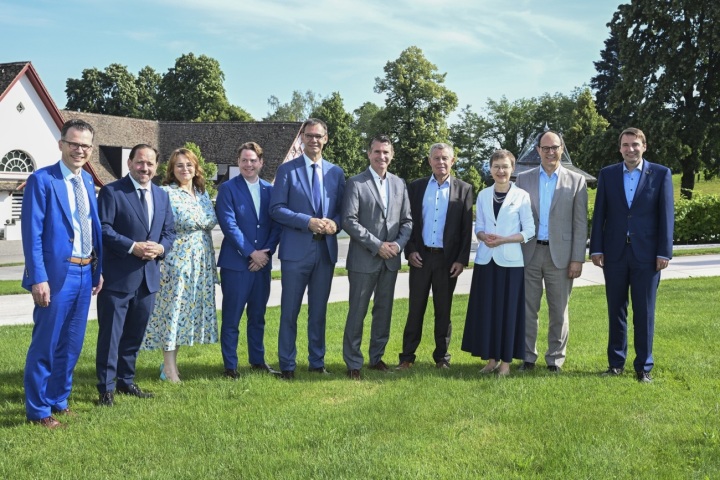 Die IBK-Regierungschefinnen und Regierungschefs beim Strategiegespräch im schweizerischen Horgen. Quelle: © Staatskanzlei Kanton Zürich | André Springer, Internationale Bodensee-Konferenz