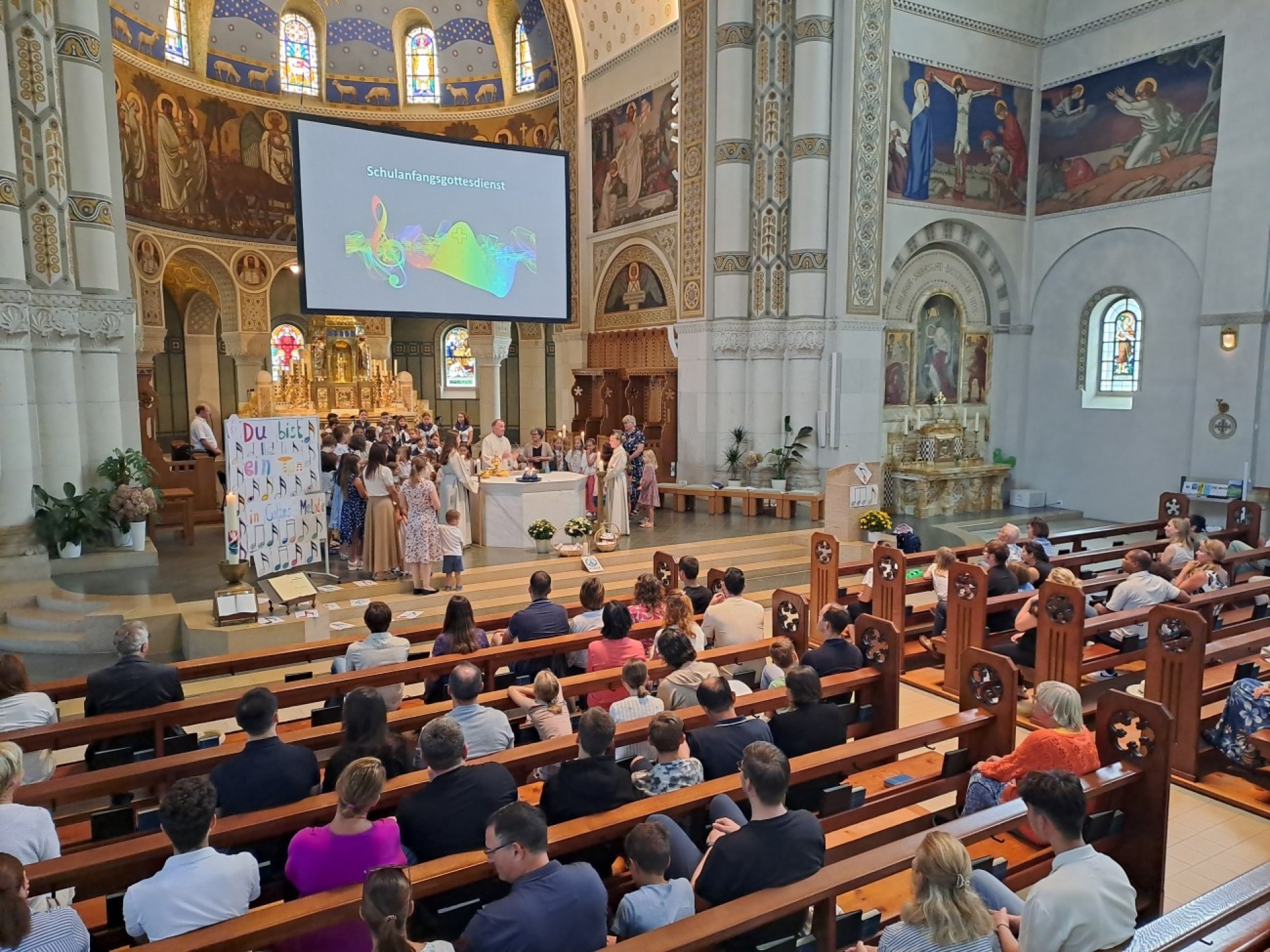 Schulanfangsgottesdienst mit Sommerfest
