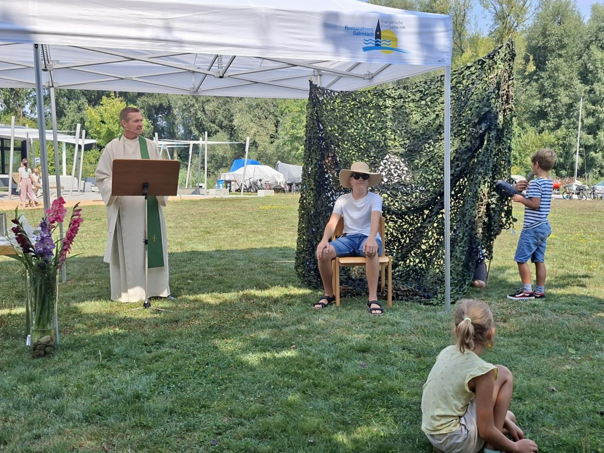 Buchtgottesdienst mit vier Taufen
