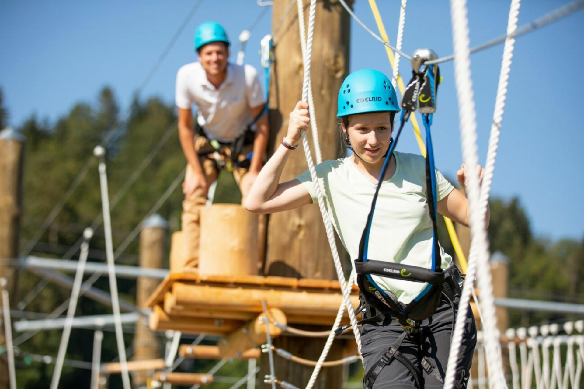 Kronberg Zipline-Park: Seilpark zum Fliegen - Das Bild wird blockiert. – Möglicherweise durch einen aktiven Adblocker.