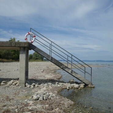 Noch immer viel zu wenig Wasser im Bodensee - Leserfoto: Dani Rüede / 38 / 2026