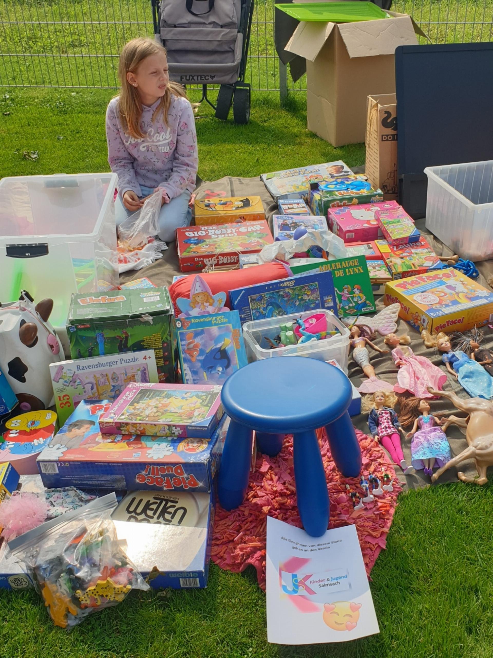 Kleine Händler, grosse Schätze – Kinderflohmarkt in Salmsach - Das Bild wird blockiert. – Möglicherweise durch einen aktiven Adblocker.