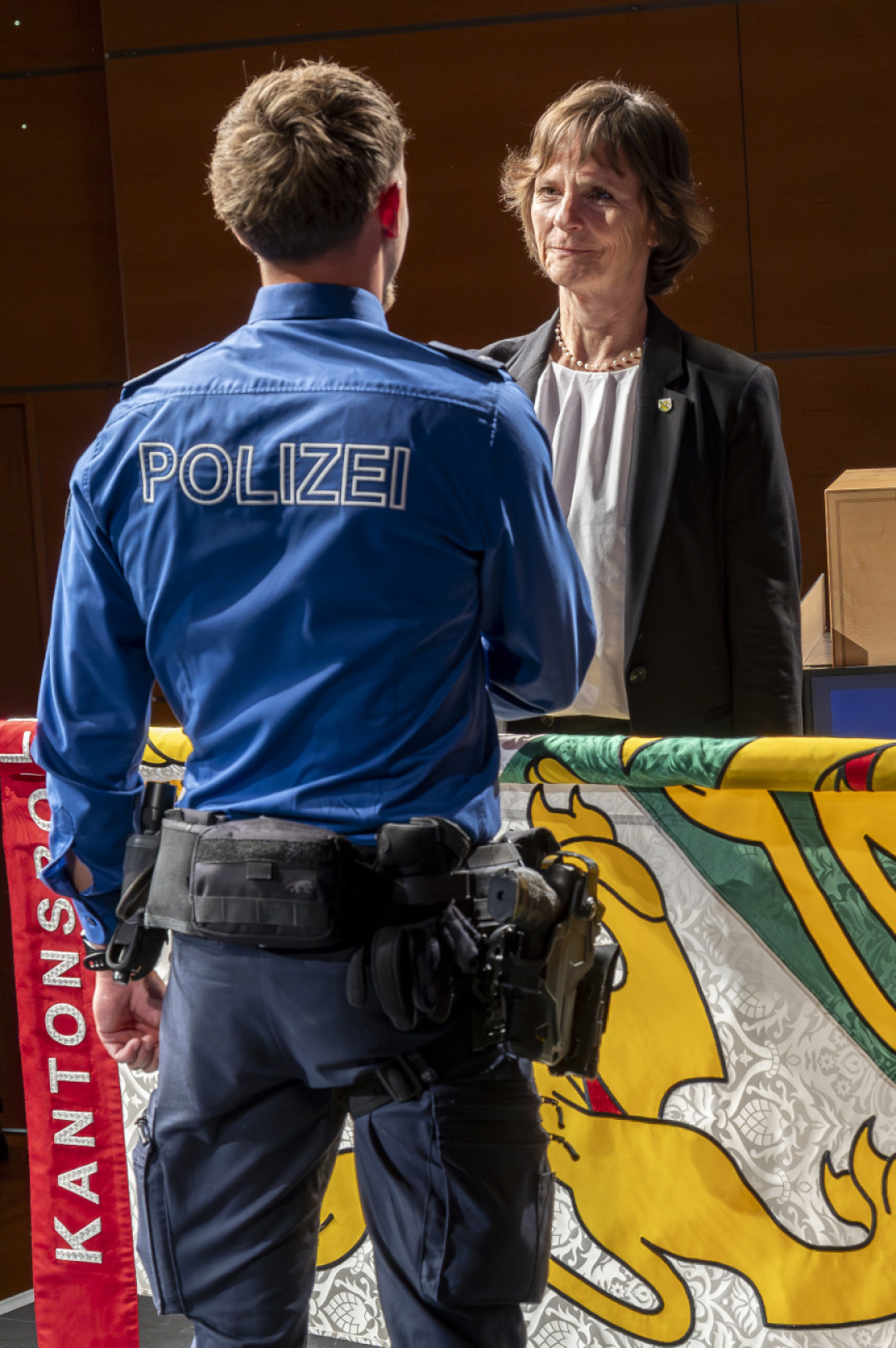 Das Versprechen wurde gegenüber der Regierungsrätin abgelegt. Das Versprechen wurde gegenüber der Regierungsrätin abgelegt.