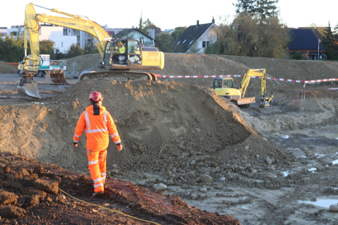 Baustelle MZH Bach Baustelle MZH Bach